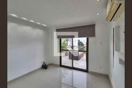 Apartamento à venda com 301m², 4 quartos e 3 vagas Apartamento à venda com 301m², 4 quartos e 3 vagasQuarto 2