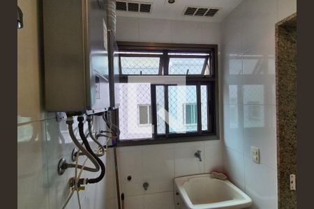 Apartamento à venda com 301m², 4 quartos e 3 vagas Apartamento à venda com 301m², 4 quartos e 3 vagasÁrea de serviço