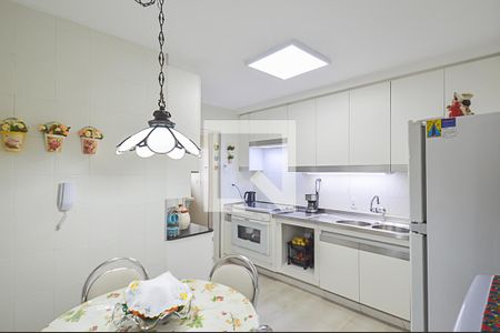 Apartamento à venda com 168m², 4 quartos e 2 vagasCozinha