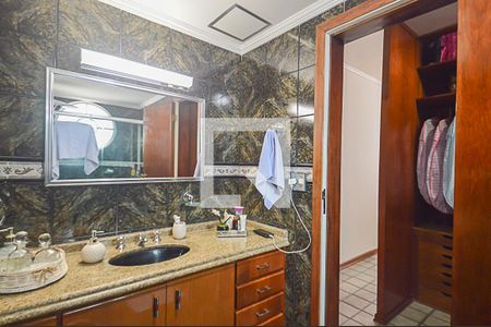 Apartamento à venda com 168m², 4 quartos e 2 vagasBanheiro da Suíte