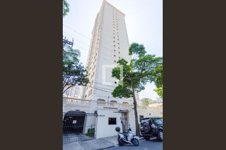 Apartamento à venda com 168m², 4 quartos e 2 vagasFachada e portaria