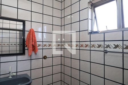 Casa à venda com 350m², 3 quartos e 3 vagasBanheiro 2