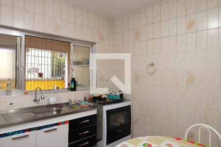 Casa à venda com 350m², 3 quartos e 3 vagasCozinha