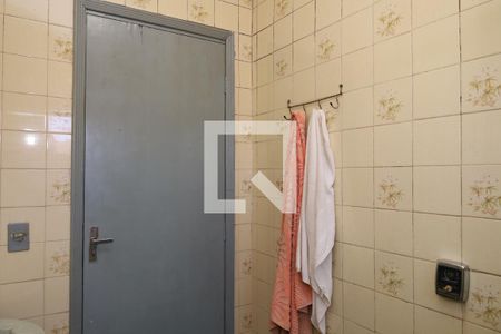 Casa à venda com 350m², 3 quartos e 3 vagasBanheiro 1 (Suíte)