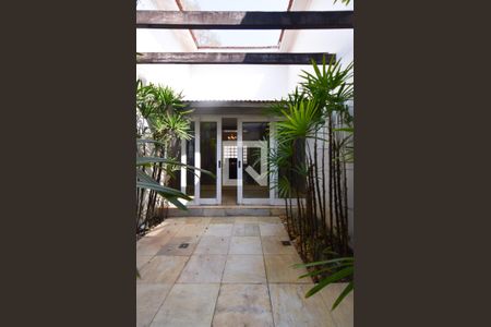 Casa para alugar com 660m², 4 quartos e 5 vagasJardim de inverno