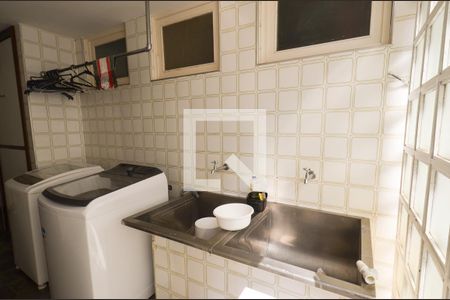 Casa para alugar com 660m², 4 quartos e 5 vagasÁrea serviço