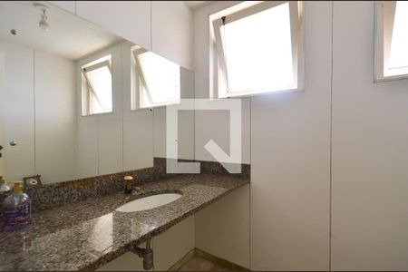 Casa para alugar com 660m², 4 quartos e 5 vagasSauna