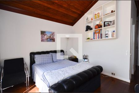 Casa para alugar com 660m², 4 quartos e 5 vagasSuíte 4