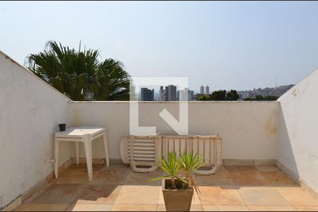 Casa para alugar com 660m², 4 quartos e 5 vagasVaranda suíte 4