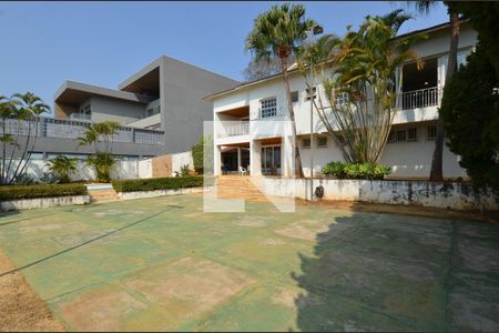 Casa para alugar com 660m², 4 quartos e 5 vagasQuadra