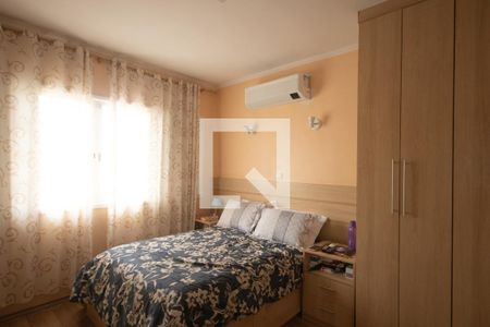 Casa à venda com 180m², 3 quartos e 2 vagas Casa à venda com 180m², 3 quartos e 2 vagasSuite