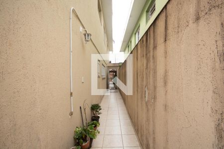 Casa à venda com 180m², 3 quartos e 2 vagas Casa à venda com 180m², 3 quartos e 2 vagasCorredor