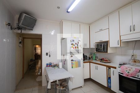 Casa à venda com 180m², 3 quartos e 2 vagas Casa à venda com 180m², 3 quartos e 2 vagasCozinha