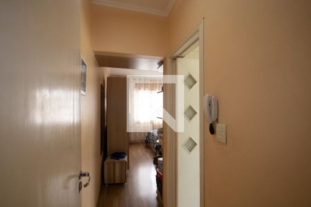 Casa à venda com 180m², 3 quartos e 2 vagas Casa à venda com 180m², 3 quartos e 2 vagasCorredor