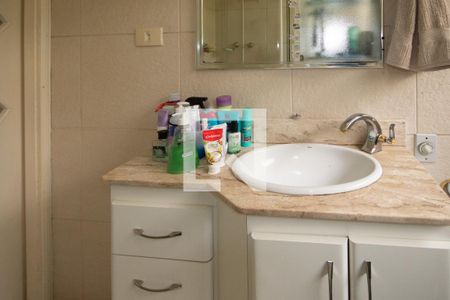 Casa à venda com 180m², 3 quartos e 2 vagas Casa à venda com 180m², 3 quartos e 2 vagasBanheiro da Suíte