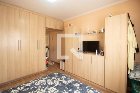 Casa à venda com 180m², 3 quartos e 2 vagas Casa à venda com 180m², 3 quartos e 2 vagasSuite