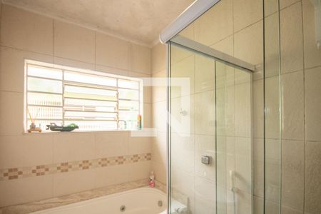 Casa à venda com 180m², 3 quartos e 2 vagas Casa à venda com 180m², 3 quartos e 2 vagasBanheiro da Suíte