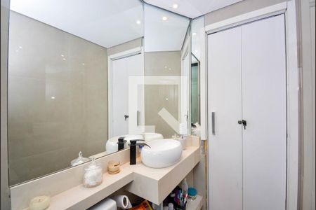 Apartamento à venda com 50m², 2 quartos e 1 vaga Apartamento à venda com 50m², 2 quartos e 1 vagaBanheiro