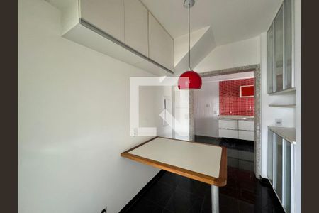 Apartamento à venda com 360m², 3 quartos e 3 vagasCozinha