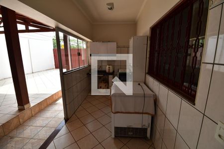 Casa à venda com 287m², 3 quartos e 6 vagasCopa