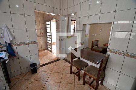 Casa à venda com 287m², 3 quartos e 6 vagasCozinha