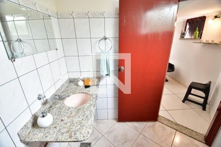 Casa à venda com 287m², 3 quartos e 6 vagasBanheiro do Escritório