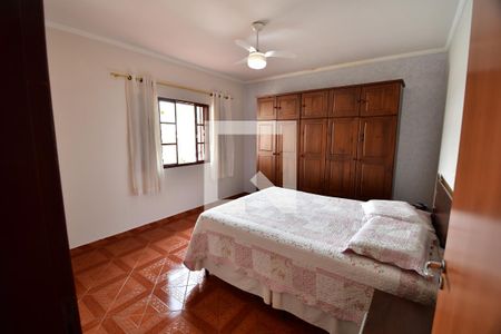 Casa à venda com 287m², 3 quartos e 6 vagasQuarto 1