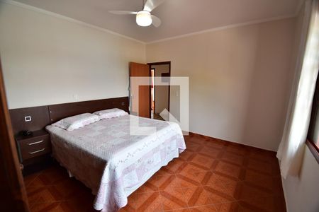 Casa à venda com 287m², 3 quartos e 6 vagasQuarto 1