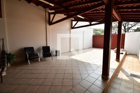 Casa à venda com 287m², 3 quartos e 6 vagasGaragem