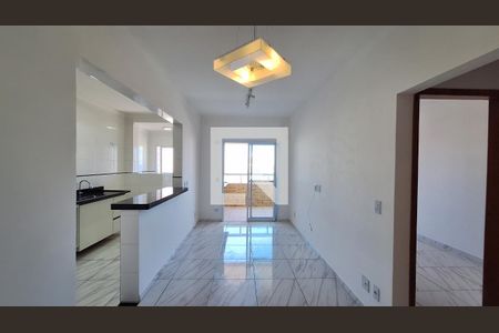 Sala de apartamento para alugar com 1 quarto, 55m² em Caiçara, Praia Grande