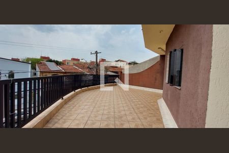 Casa à venda com 311m², 3 quartos e 2 vagasTerraço