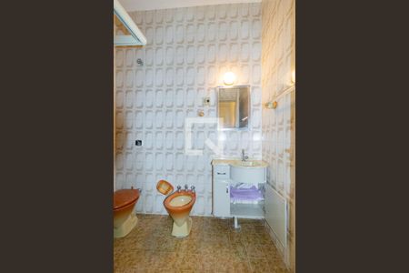 Casa à venda com 125m², 2 quartos e 2 vagasBanheiro 1