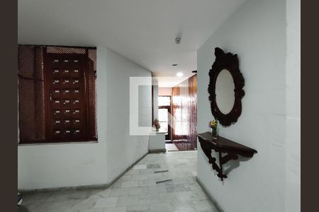 Apartamento à venda com 82m², 2 quartos e sem vagaÁrea comum