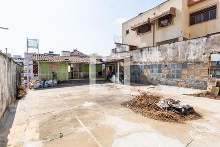 Casa à venda com 379m², 4 quartos e 4 vagasQuintal