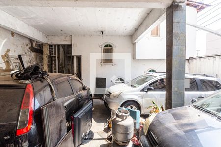 Casa à venda com 379m², 4 quartos e 4 vagasGaragem