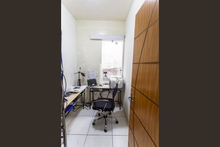 Casa à venda com 379m², 4 quartos e 4 vagasEscritório