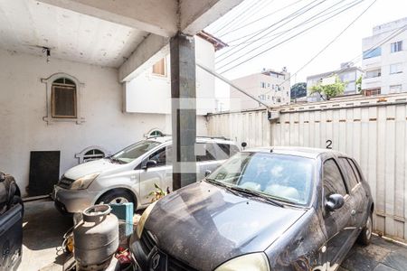 Casa à venda com 379m², 4 quartos e 4 vagasGaragem