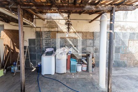 Casa à venda com 379m², 4 quartos e 4 vagasÁrea de Serviço 2