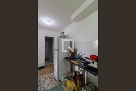 Cozinha e Área de Serviço de apartamento para alugar com 2 quartos, 33m² em Guaianases, São Paulo