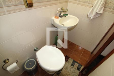 Casa à venda com 462m², 6 quartos e 6 vagasBanheiro 1