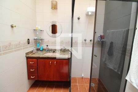 Casa à venda com 462m², 6 quartos e 6 vagasQuarto 5 - Banheiro