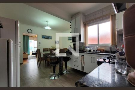 Apartamento à venda com 180m², 3 quartos e 2 vagas Apartamento à venda com 180m², 3 quartos e 2 vagasCozinha