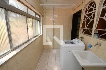 Apartamento à venda com 120m², 3 quartos e 2 vagasÁrea de Serviço