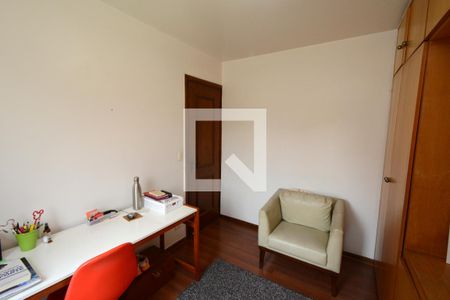 Apartamento à venda com 120m², 3 quartos e 2 vagasQuarto 3