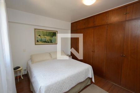 Apartamento à venda com 120m², 3 quartos e 2 vagasSuíte