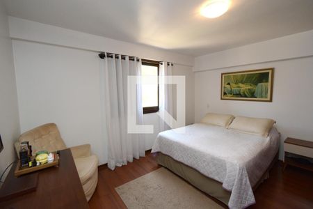 Apartamento à venda com 120m², 3 quartos e 2 vagasSuíte