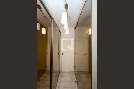 Apartamento à venda com 140m², 4 quartos e 2 vagasCloset da suíte 1