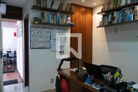 Casa à venda com 500m², 8 quartos e 3 vagasEscritório