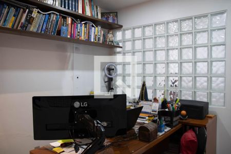 Casa à venda com 500m², 8 quartos e 3 vagasEscritório