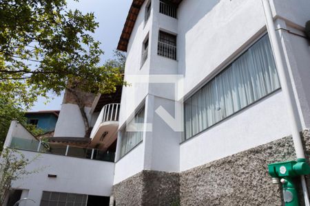 Casa à venda com 500m², 8 quartos e 3 vagasFachada